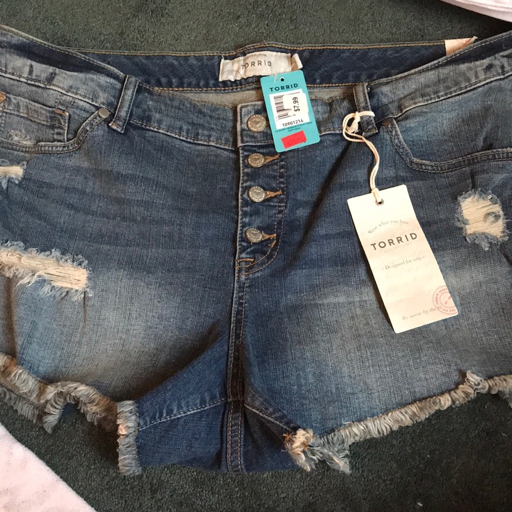 NWT TORRID SHORTS